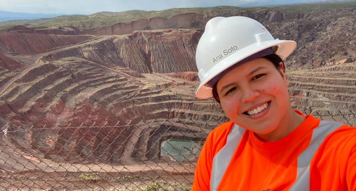 Environmental Science undergraduate senior Ana Soto visits San Manuel mine while interning with SRK